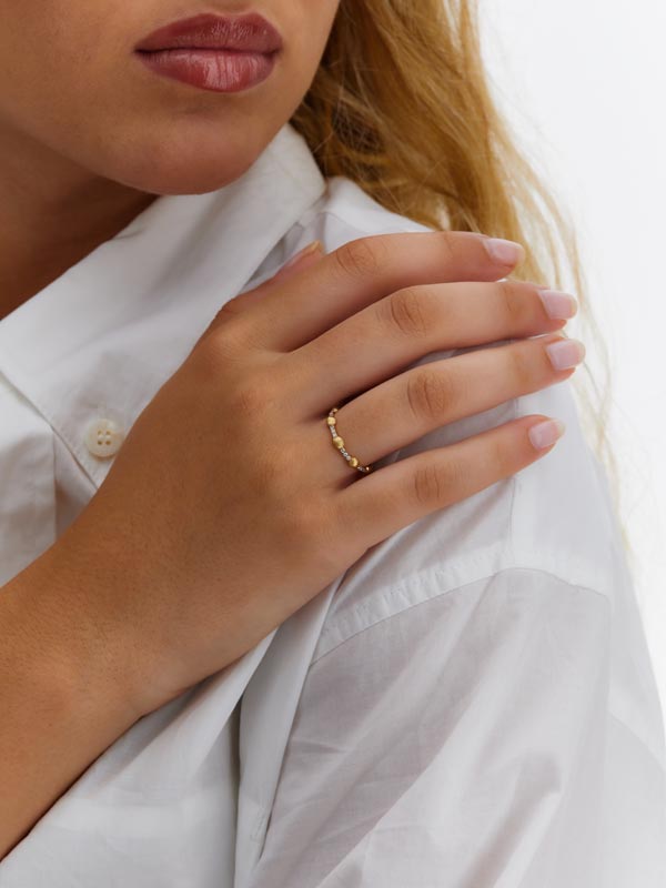 Ring with gold Boules and diamond bars
