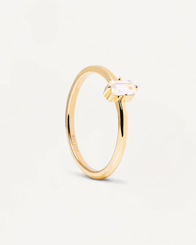 Mia ring