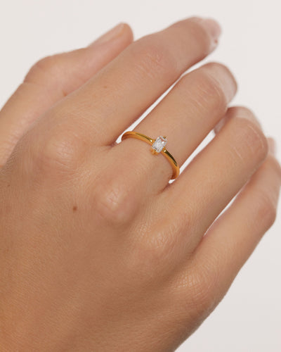 Mia ring