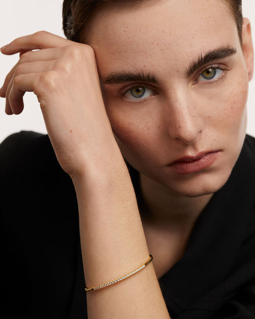 April bracelet